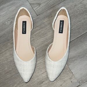 Women's Beige Flats